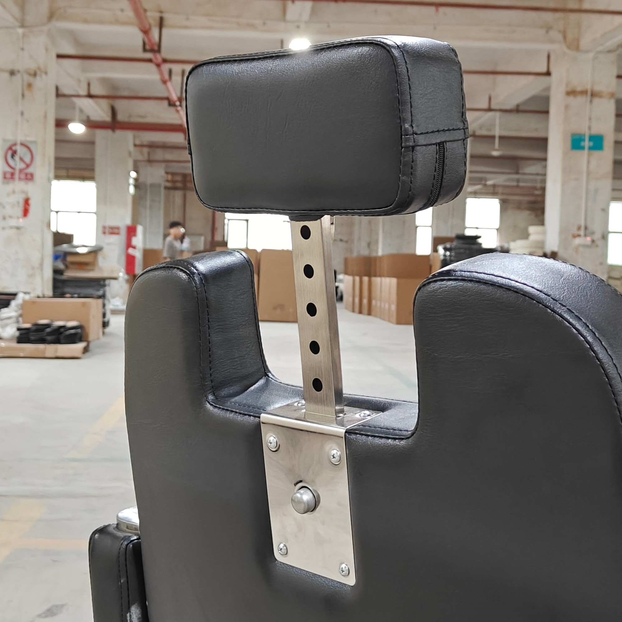 Modern Salon Beauty Hair Dresser Furniture Woman Metal Black Rotating Lifting Salon Chair for Salon Shop